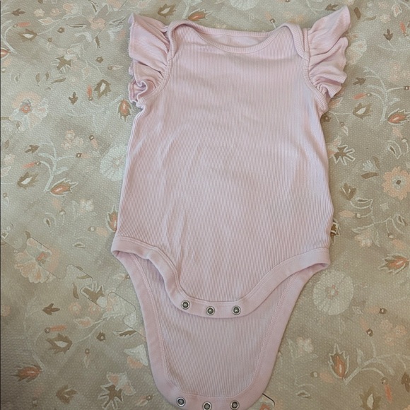 Baby Gap Onesies Bodysuits 18-24 months Long sleeve & short sleeve Lot of 6 - Picture 5 of 15